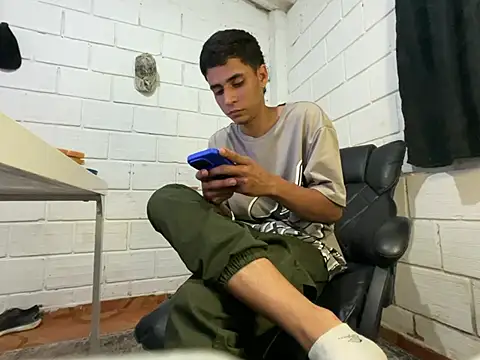 Max TheHorseDick online show from July 2, 2026, 2:34 am