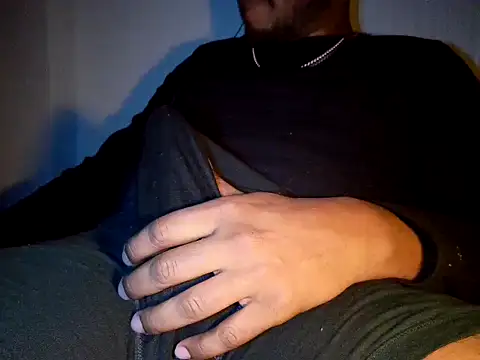 Snapshot of piratess chatting on January 21, 2025, 10:19 pm piratess online show from January 21, 2025, 10:19 pm