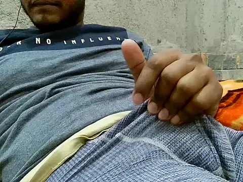 Snapshot of piratess chatting on February 27, 2025, 8:42 pm piratess online show from February 27, 2025, 8:42 pm