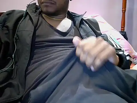 Snapshot of piratess chatting on January 3, 2025, 12:11 am piratess online show from January 3, 2025, 12:11 am