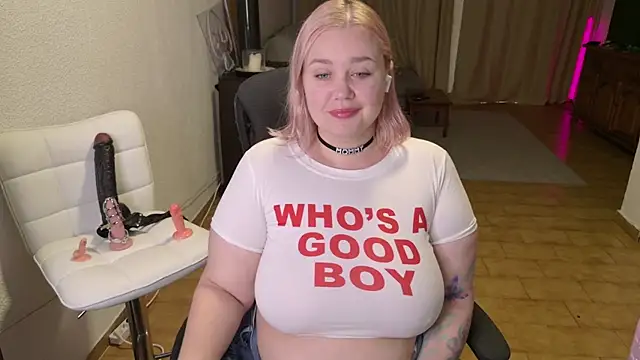 MargotGrey online show from May 3, 2026, 9:47 am