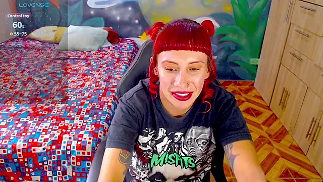 Snapshot of Eimy_lorens chatting on October 26, 2025, 5:46 pm Eimy lorens online show from October 26, 2025, 5:46 pm