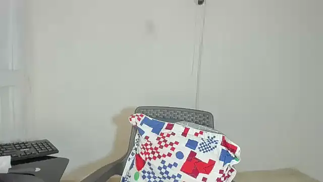 HUGEBOOBS MILF online show from February 28, 2026, 1:38 am