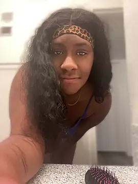 Foreignthababyy online show from May 10, 2026, 1:14 pm
