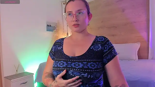 halaaa 1 online show from October 29, 2025, 7:13 pm