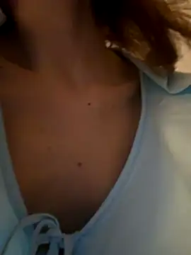 -AngelAri- online show from December 20, 2025, 9:06 pm