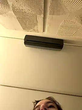 Snapshot of -AngelAri- chatting on November 29, 2025, 2:06 pm -AngelAri- online show from November 29, 2025, 2:06 pm