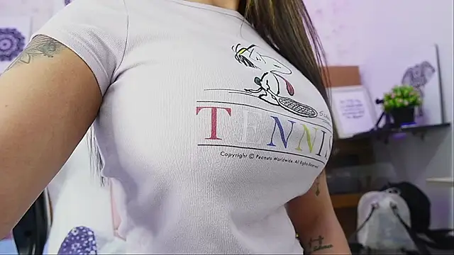 Snapshot of mssburbuja chatting on March 19, 2025, 3:09 am mssburbuja online show from March 19, 2025, 3:09 am