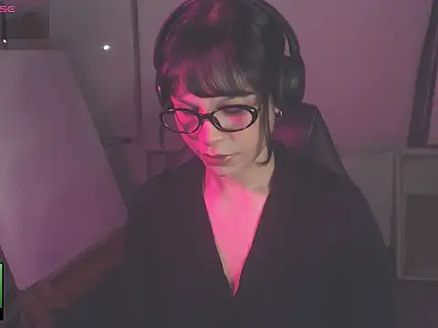 Snapshot of alien__show chatting on March 9, 2026, 3:32 am alien show online show from March 9, 2026, 3:32 am