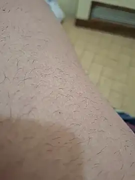 Snapshot of Frossi94 chatting on November 11, 2025, 11:49 am Frossi94 online show from November 11, 2025, 11:49 am