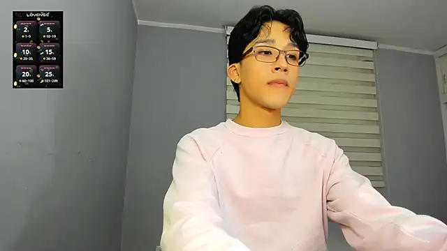 Snapshot of tom_Howard chatting on March 16, 2026, 5:44 am tom Howard online show from March 16, 2026, 5:44 am