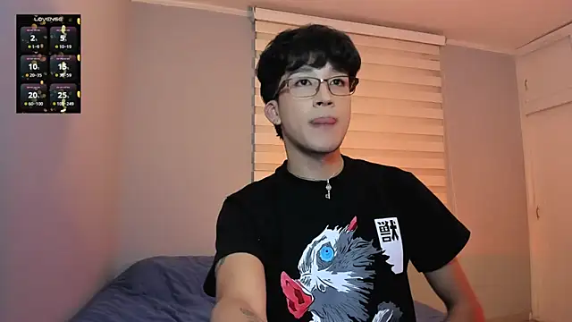 Snapshot of tom_Howard chatting on February 25, 2026, 8:36 am tom Howard online show from February 25, 2026, 8:36 am