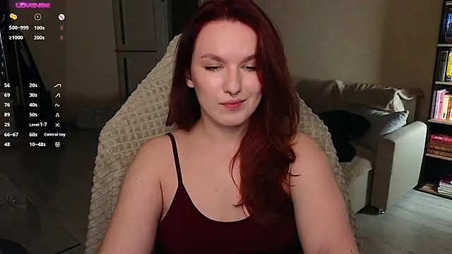 Snapshot of Val_lava chatting on November 13, 2025, 8:02 pm Val lava online show from November 13, 2025, 8:02 pm