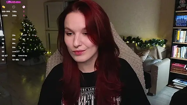 Snapshot of Val_lava chatting on December 17, 2025, 8:03 pm Val lava online show from December 17, 2025, 8:03 pm