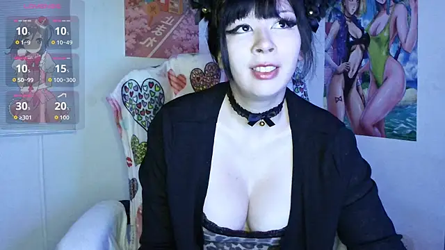 Snapshot of Haru_Queenn chatting on November 5, 2025, 10:57 pm Haru Queenn online show from November 5, 2025, 10:57 pm