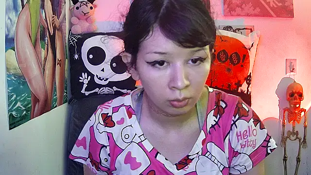 Snapshot of Haru_Queenn chatting on October 28, 2025, 9:03 pm Haru Queenn online show from October 28, 2025, 9:03 pm