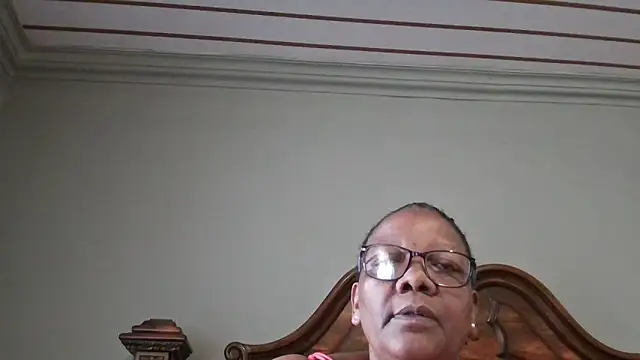 Snapshot of SEXYBOOBSNASS chatting on February 11, 2025, 12:36 pm SEXYBOOBSNASS online show from February 11, 2025, 12:36 pm
