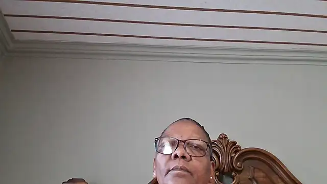 Snapshot of SEXYBOOBSNASS chatting on February 11, 2025, 9:20 am SEXYBOOBSNASS online show from February 11, 2025, 9:20 am