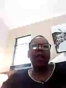 Snapshot of SEXYBOOBSNASS chatting on September 17, 2025, 8:27 am SEXYBOOBSNASS online show from September 17, 2025, 8:27 am