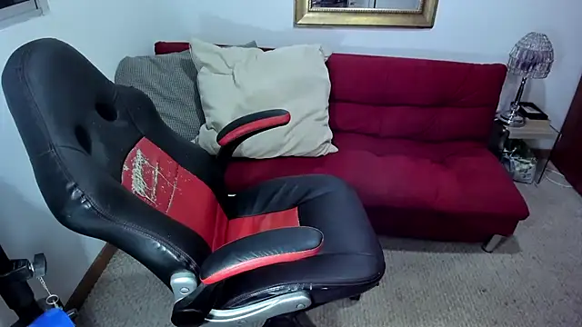 Snapshot of NicolettColin chatting on March 11, 2025, 11:15 pm NicolettColin online show from March 11, 2025, 11:15 pm