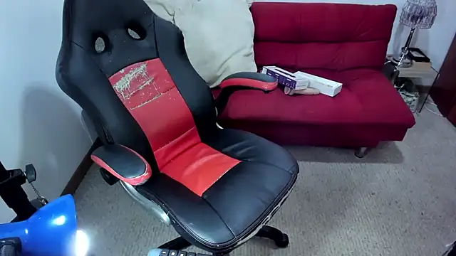 Snapshot of NicolettColin chatting on March 14, 2025, 1:37 am NicolettColin online show from March 14, 2025, 1:37 am