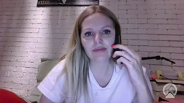 Angel girllovemy online show from March 22, 2026, 5:25 pm