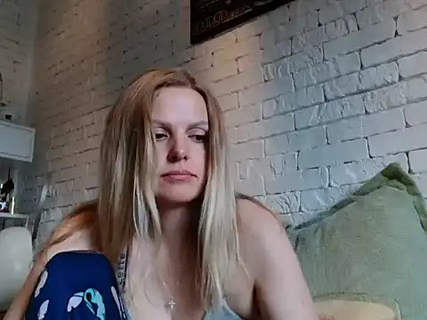 Angel girllovemy online show from October 17, 2025, 8:28 am