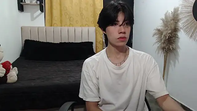 Snapshot of Elio-cam chatting on February 19, 2026, 1:02 am Elio-cam online show from February 19, 2026, 1:02 am