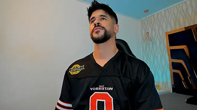 Snapshot of Petesevans chatting on November 29, 2025, 11:27 pm Petesevans online show from November 29, 2025, 11:27 pm