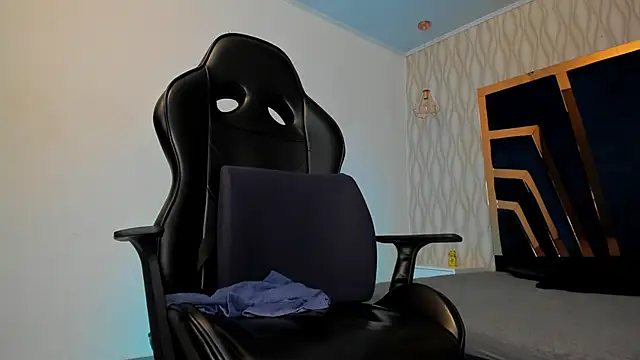 Snapshot of Petesevans chatting on December 5, 2025, 5:28 am Petesevans online show from December 5, 2025, 5:28 am