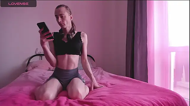 Milena joline online show from October 29, 2025, 11:20 am