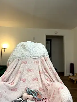 Snapshot of mochamimi chatting on November 23, 2025, 9:58 pm mochamimi online show from November 23, 2025, 9:58 pm