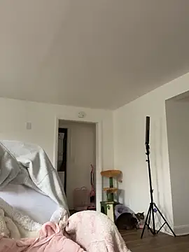 Snapshot of mochamimi chatting on October 11, 2025, 5:25 pm mochamimi online show from October 11, 2025, 5:25 pm