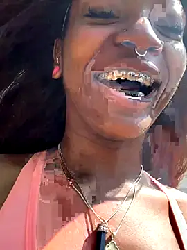 Snapshot of mochamimi chatting on September 13, 2025, 5:13 pm mochamimi online show from September 13, 2025, 5:13 pm