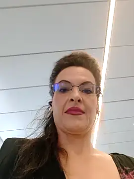 Snapshot of RebeccaNoble chatting on May 23, 2026, 12:37 pm RebeccaNoble online show from May 23, 2026, 12:37 pm