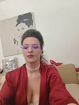 Snapshot of RebeccaNoble chatting on June 1, 2026, 2:17 pm RebeccaNoble online show from June 1, 2026, 2:17 pm