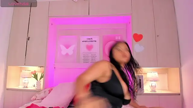 Snapshot of SophiaaStone chatting on March 18, 2025, 11:44 am SophiaaStone online show from March 18, 2025, 11:44 am