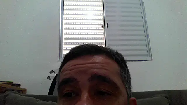 Snapshot of Rcosta_81 chatting on December 15, 2025, 8:47 pm Rcosta 81 online show from December 15, 2025, 8:47 pm