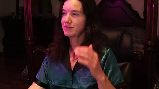 Snapshot of thornburyrose chatting on October 31, 2025, 1:46 am thornburyrose online show from October 31, 2025, 1:46 am