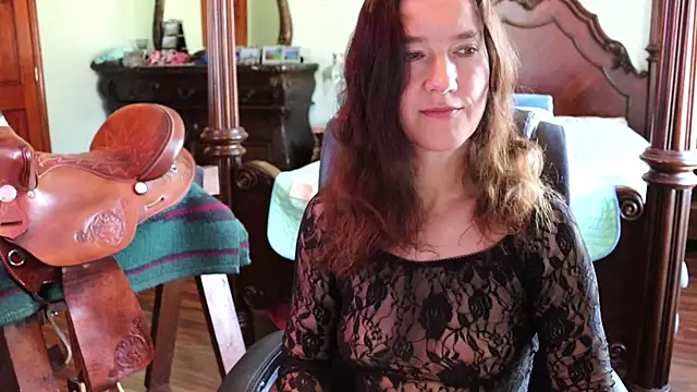 thornburyrose online show from February 16, 2026, 6:39 pm