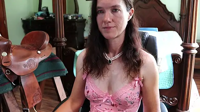 Snapshot of thornburyrose chatting on July 28, 2026, 7:39 pm thornburyrose online show from July 28, 2026, 7:39 pm