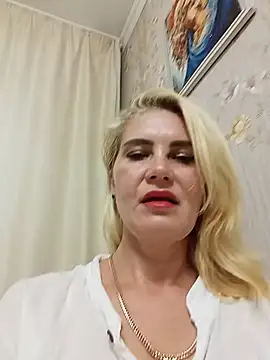 Snapshot of JennyOMay chatting on July 24, 2026, 3:57 am JennyOMay online show from July 24, 2026, 3:57 am