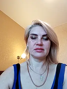 JennyOMay online show from March 14, 2025, 4:32 am