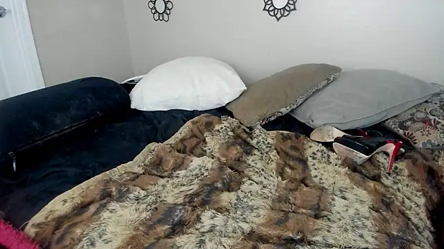 Snapshot of Lourdesnoir@xh chatting on November 11, 2025, 1:11 am Lourdesnoirxh online show from November 11, 2025, 1:11 am