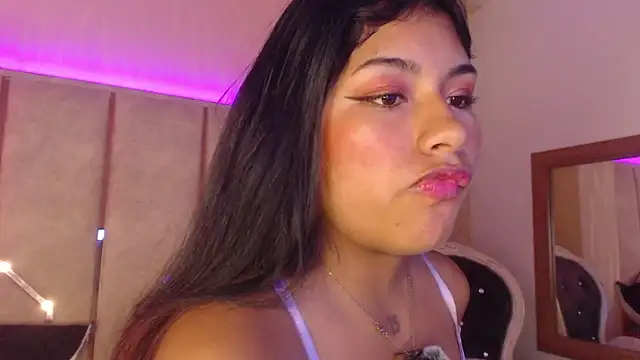 ChantalPetit online show from June 22, 2026, 4:37 pm