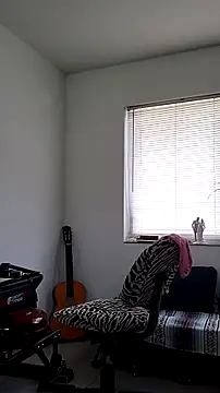 Snapshot of Scarlettishere chatting on May 11, 2026, 12:28 pm Scarlettishere online show from May 11, 2026, 12:28 pm