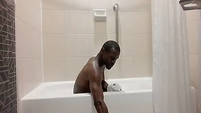 Snapshot of Maculine_Stayr chatting on April 4, 2026, 2:29 am Maculine Stayr online show from April 4, 2026, 2:29 am