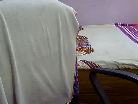 Your wild Dia online show from October 19, 2025, 6:05 am