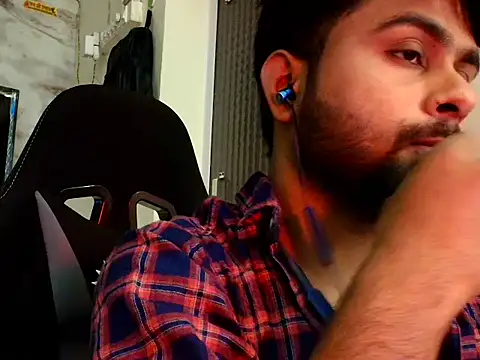 Snapshot of SHENOY3 chatting on June 14, 2026, 1:23 pm SHENOY3 online show from June 14, 2026, 1:23 pm