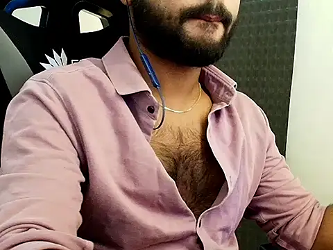 Snapshot of SHENOY3 chatting on November 19, 2025, 4:51 pm SHENOY3 online show from November 19, 2025, 4:51 pm